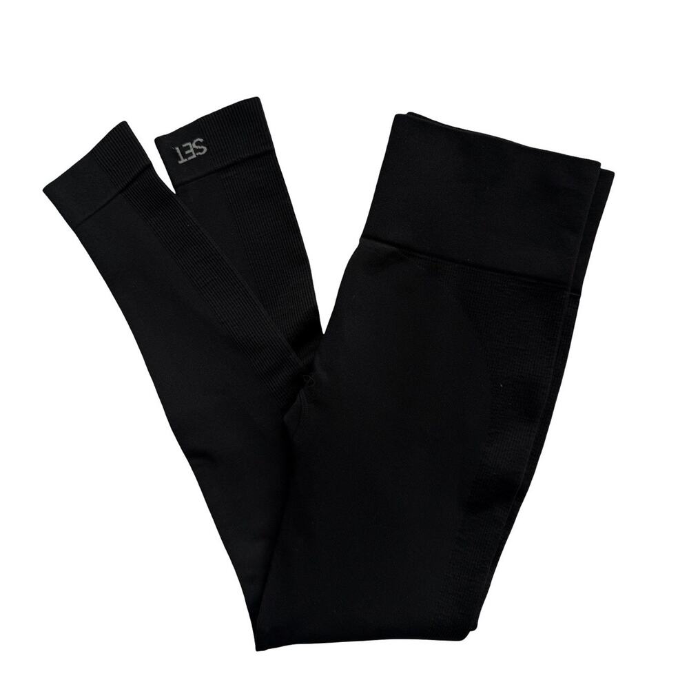 NWOT SET ACTIVE BLACK COMPRESSION LEGGING MEDIUM